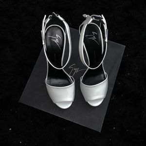 Giuseppe Zanotti Patent Leather Logo Strap Sandals